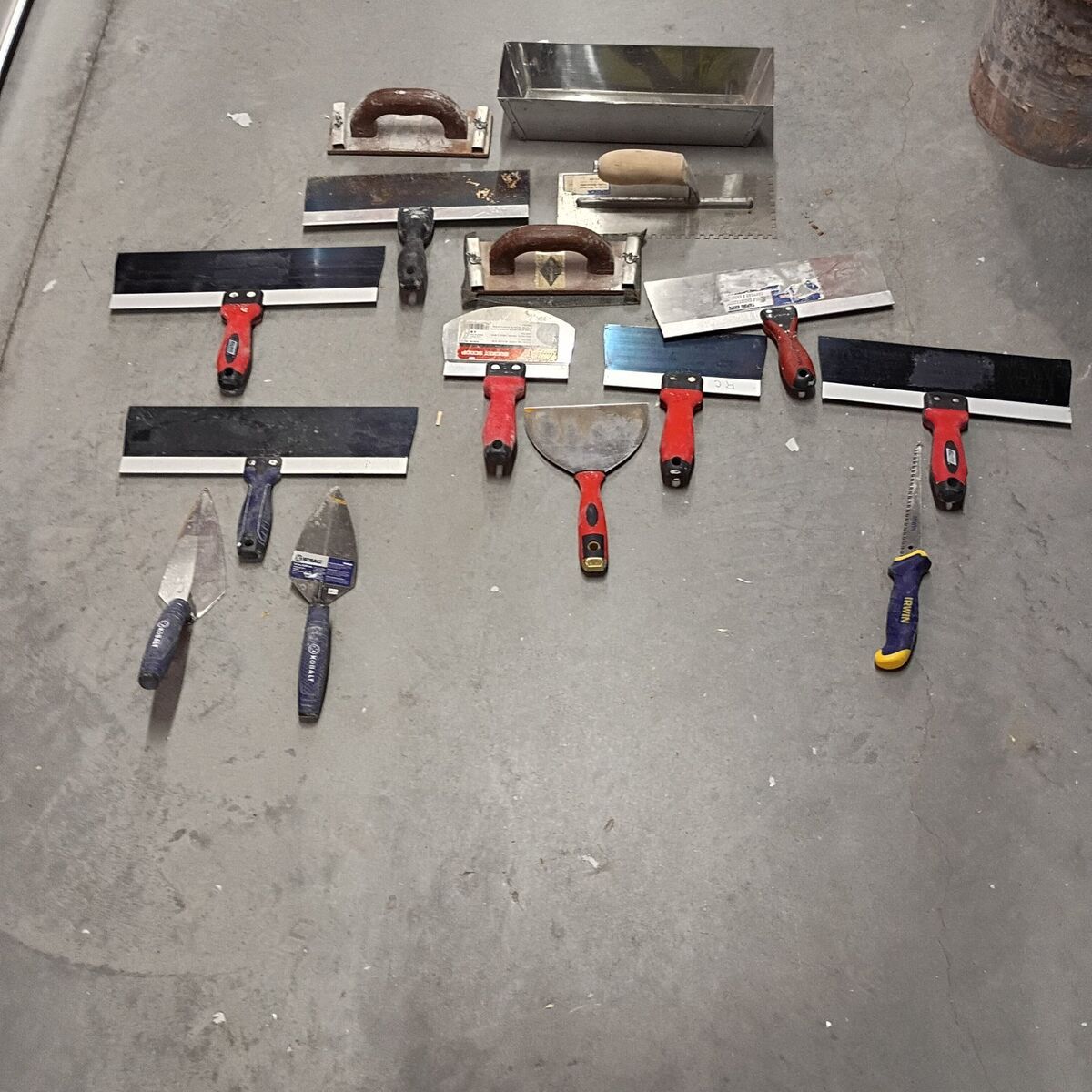 Drywall tools (hand tools)