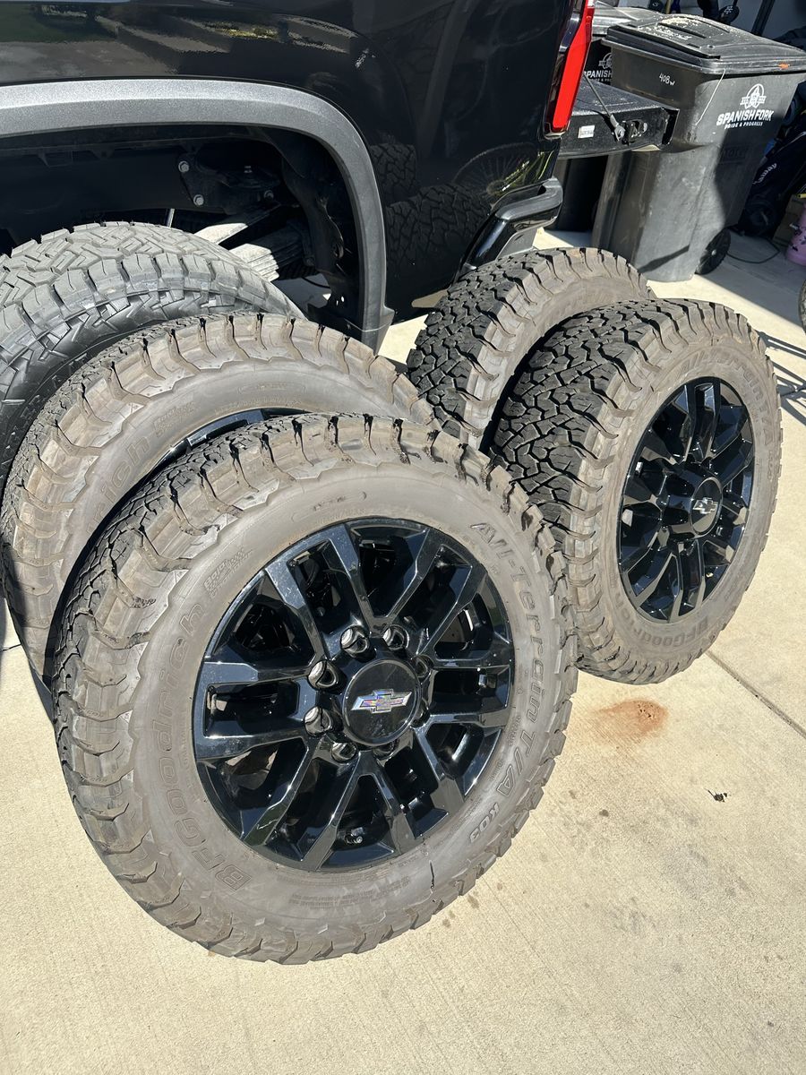 Silverado 3500 wheels and tires