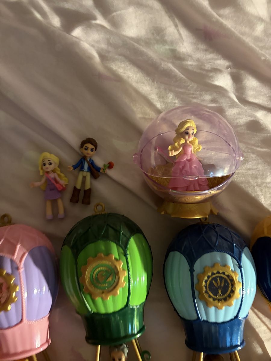 Universal Wicked Movie Hot Air Balloon Mini Figure Collection Set