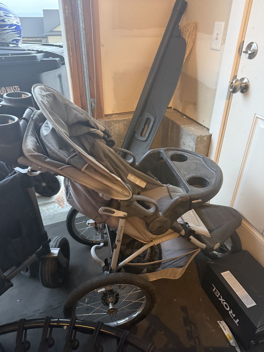 Baby Trend Jogging Stroller