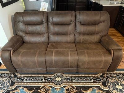 Brown Reclining Sofa & Loveseat - Excellent Condition