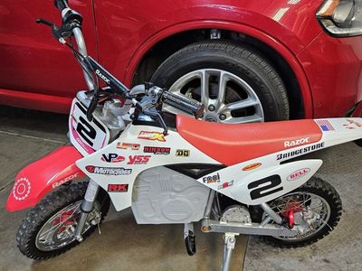 Razor SX500 New batteries come with charger and lights and horn. $425 Firm