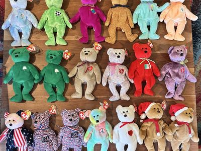 TY Beanie Baby Lot – Retired Bears, Holiday, Peace, Erin, USA