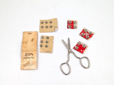 Ron Sewing Kit Thread Prims Scissors and Needles