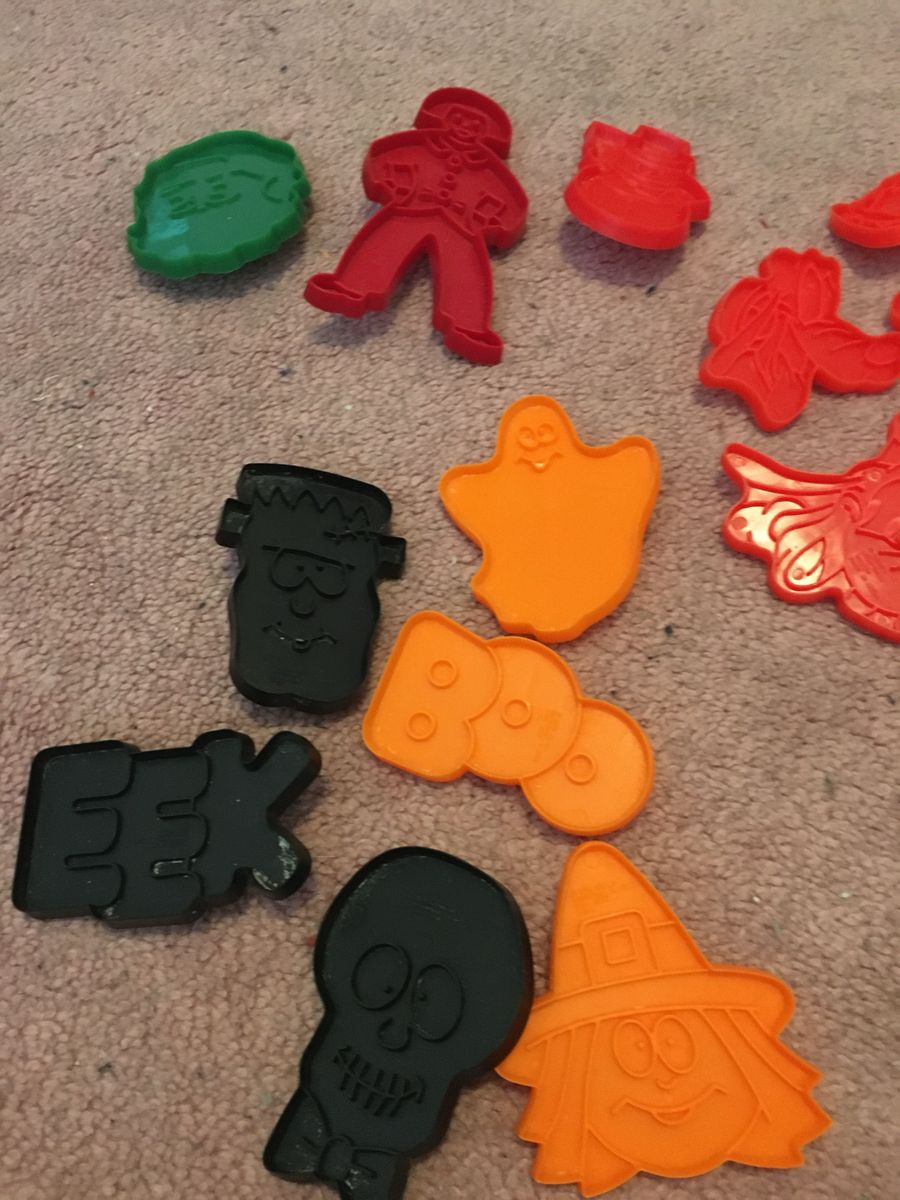 Cookie Cutters, cookie stencils & decoraters