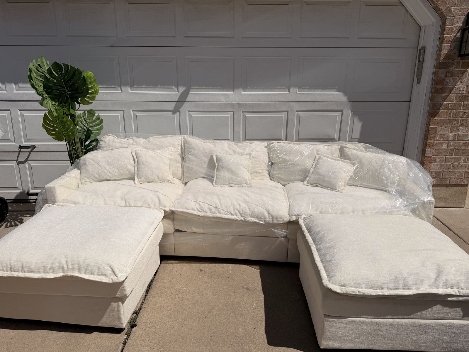 Large White Fabric Sectional Sofa with Two Matching Ottomans and Accent Pillows