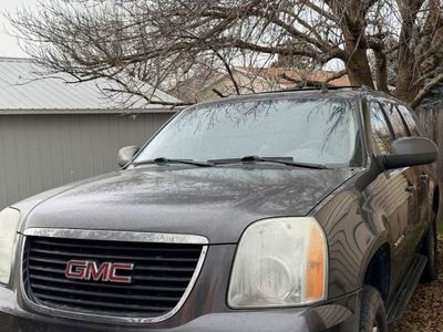 2010 GMC Yukon XL SLT 1500 Standard Edition