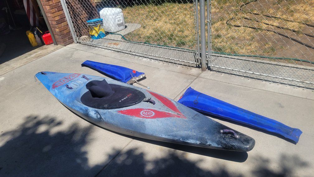 Savage Gravity Kayak with Skirt and Bladders