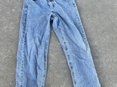 Ambush Light Wash Straight Leg Jeans with Dragon Embroidery size 27