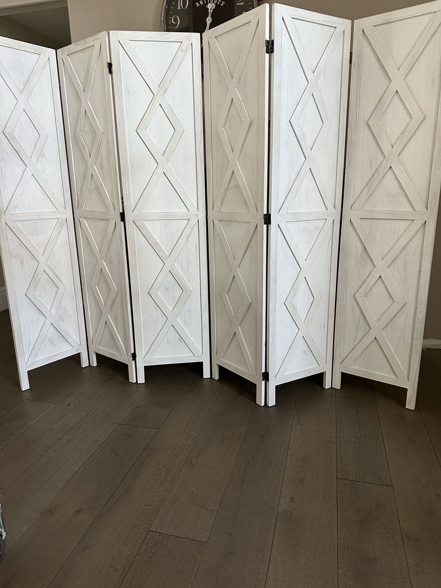Room Divider/Privacy Screen