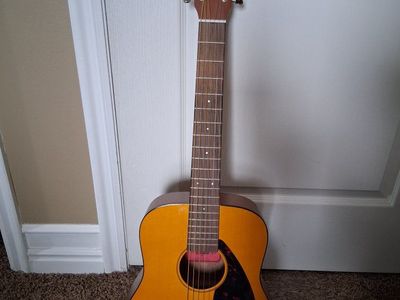 Yamaha FG-Junior Acoustic Guitar