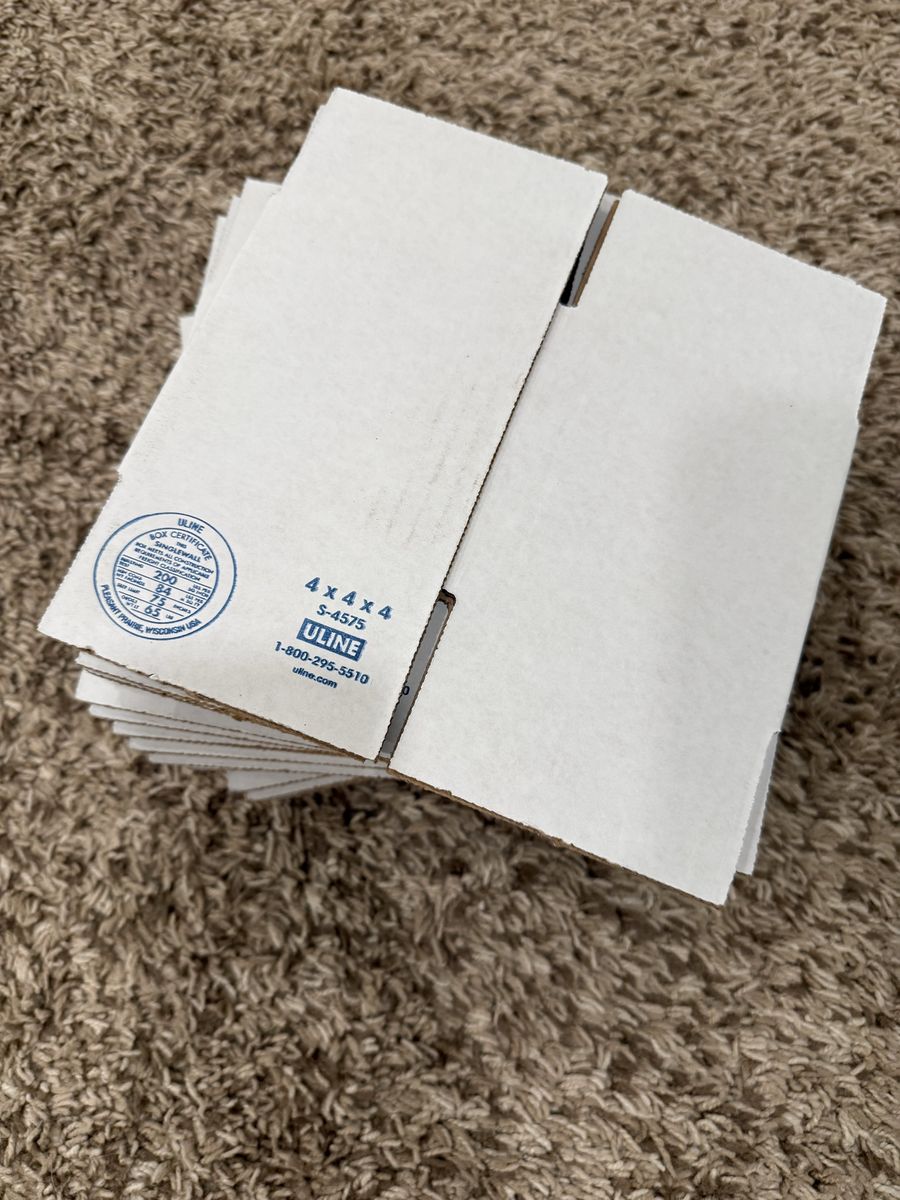 19 4x4x4 uline boxes