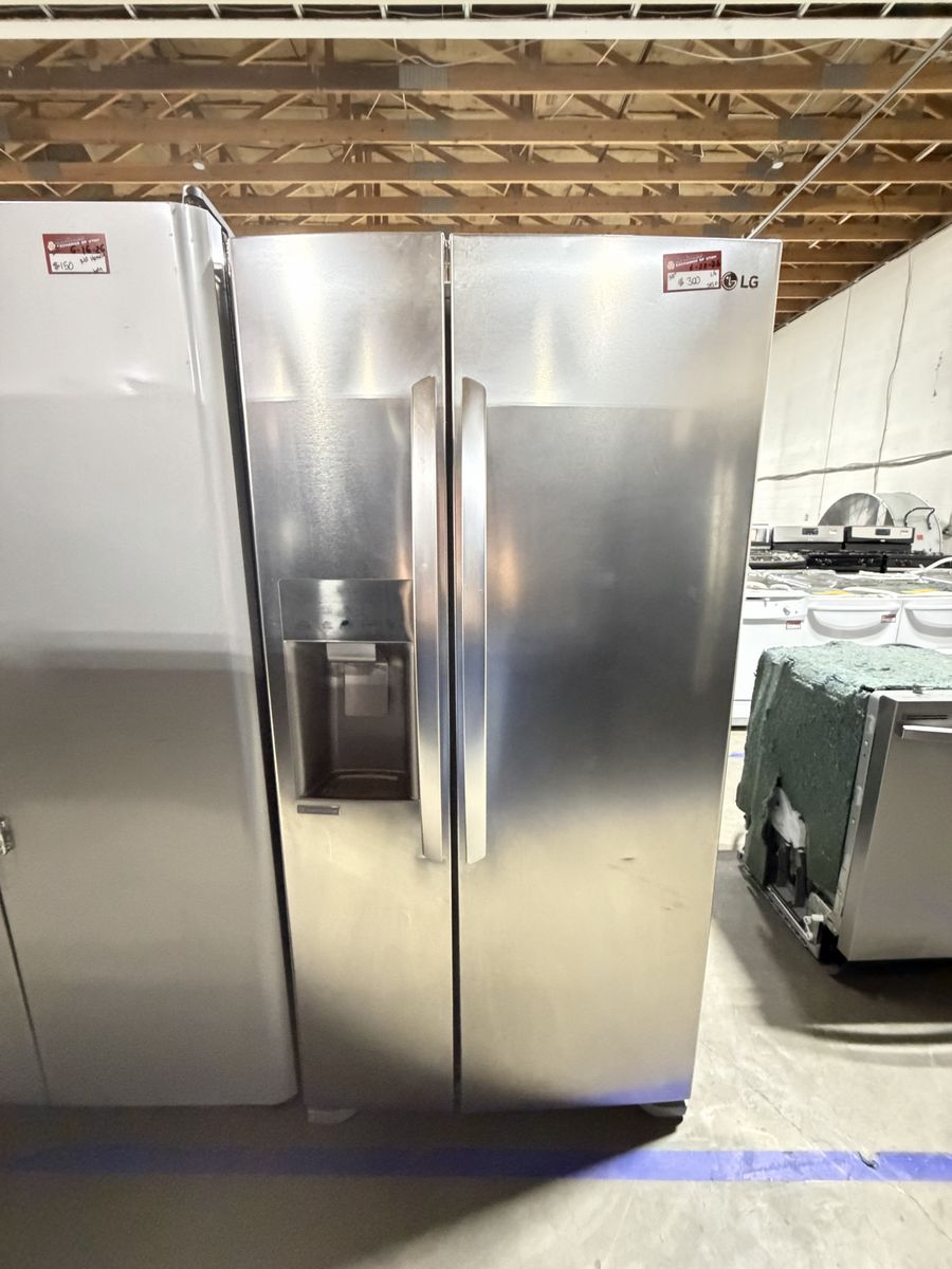 LG Stainless Steel Side-by-Side Refrigerator with warranty! 33”