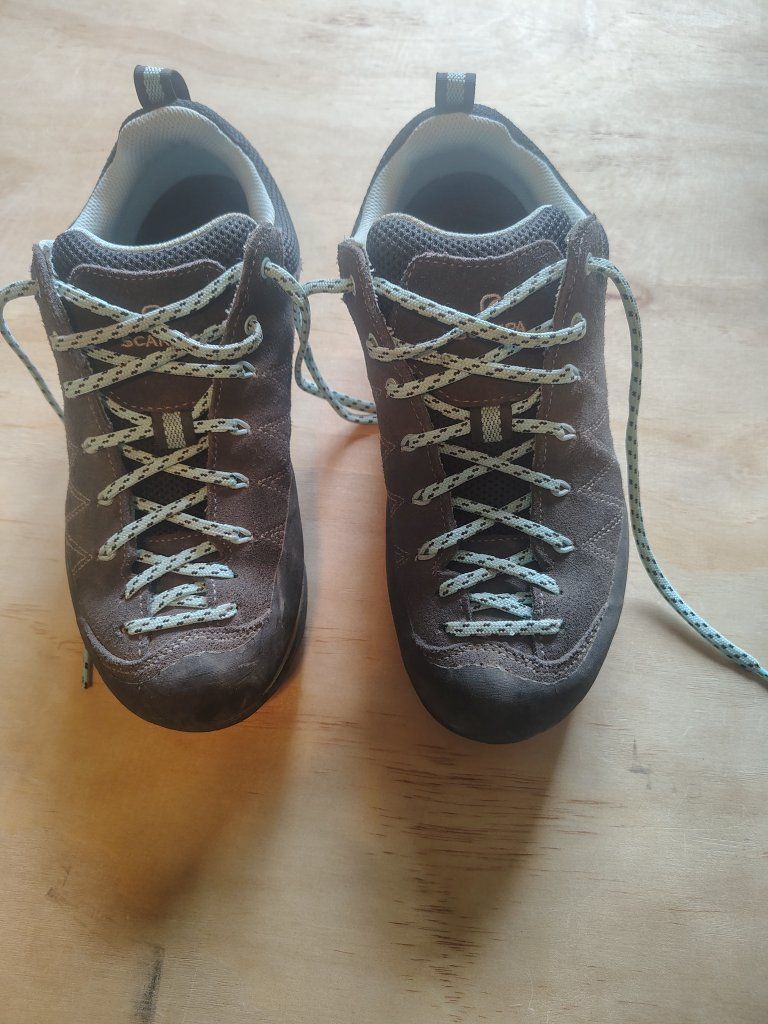 Scarpa Suede Hiking / Approach Shoes