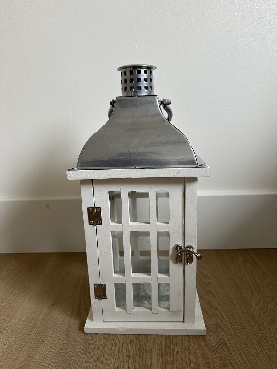 Main image 4