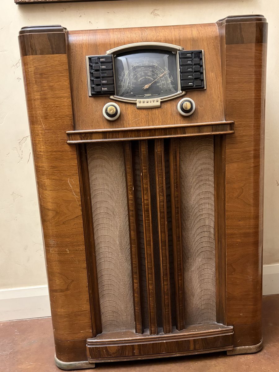 Vintage Zenith 7-S-633 Art Deco Tube Radio Console - Non-Working Condition Antique Radio