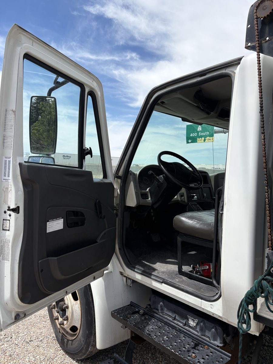 Main image 5