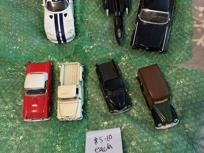 Diecast Car & Plane Collectibles - Mixed Lot (6 pieces)