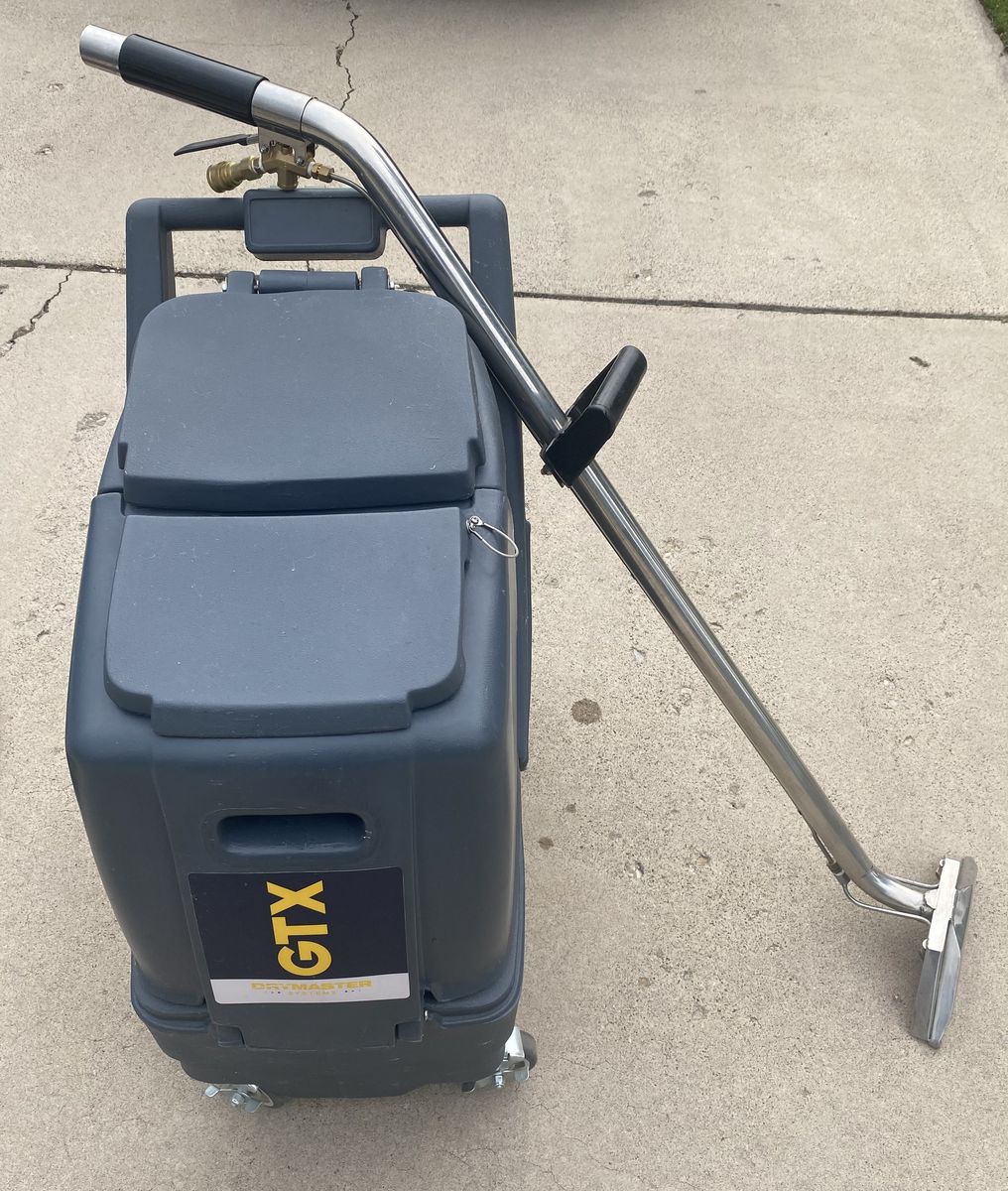 DryMaster GTX Professional Carpet Cleaning Machine