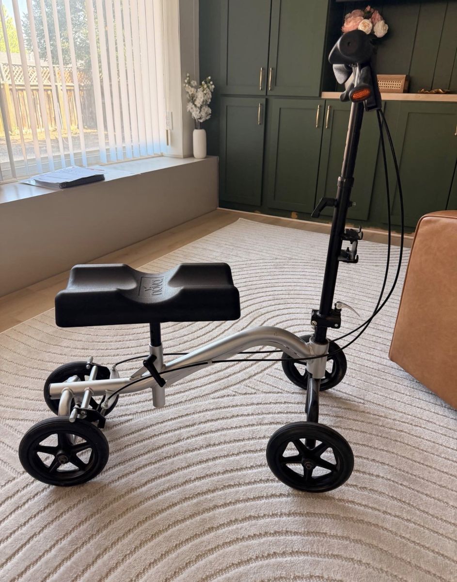 Knee scooter