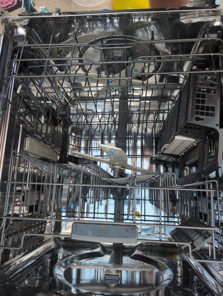 GE DISHWASHER racks & parts