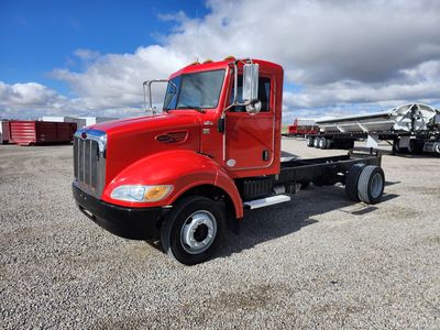 2014 PETERBILT 325