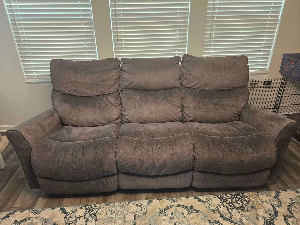 electric dual reclining sofa