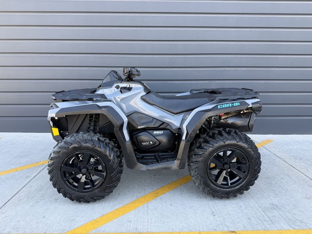 2021 Can-Am® Outlander DPS 850