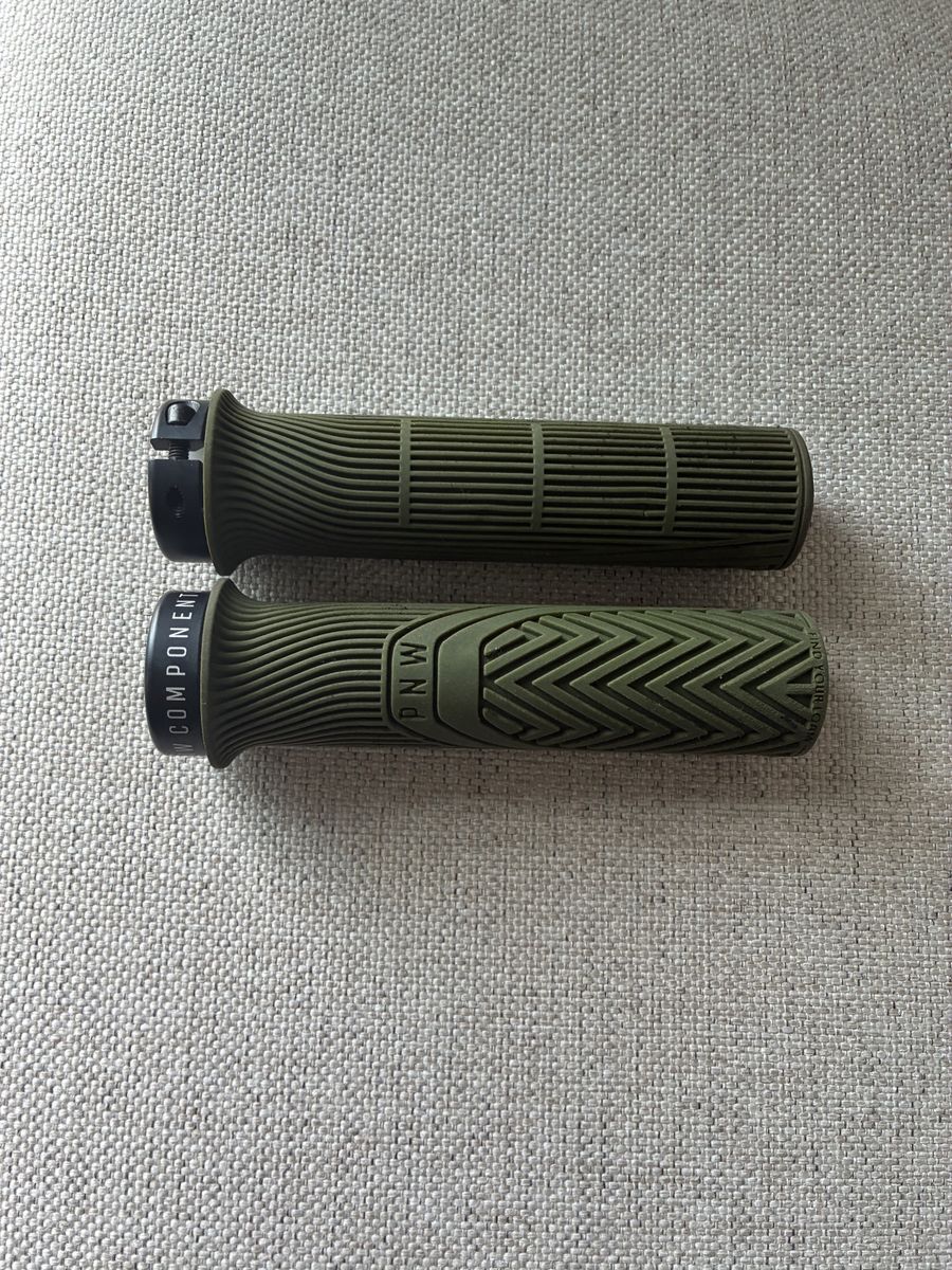 PNW Loam Grips