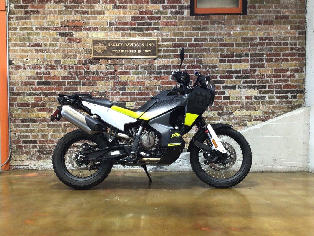 2023 Husqvarna F2875W1 2023 Norden 901