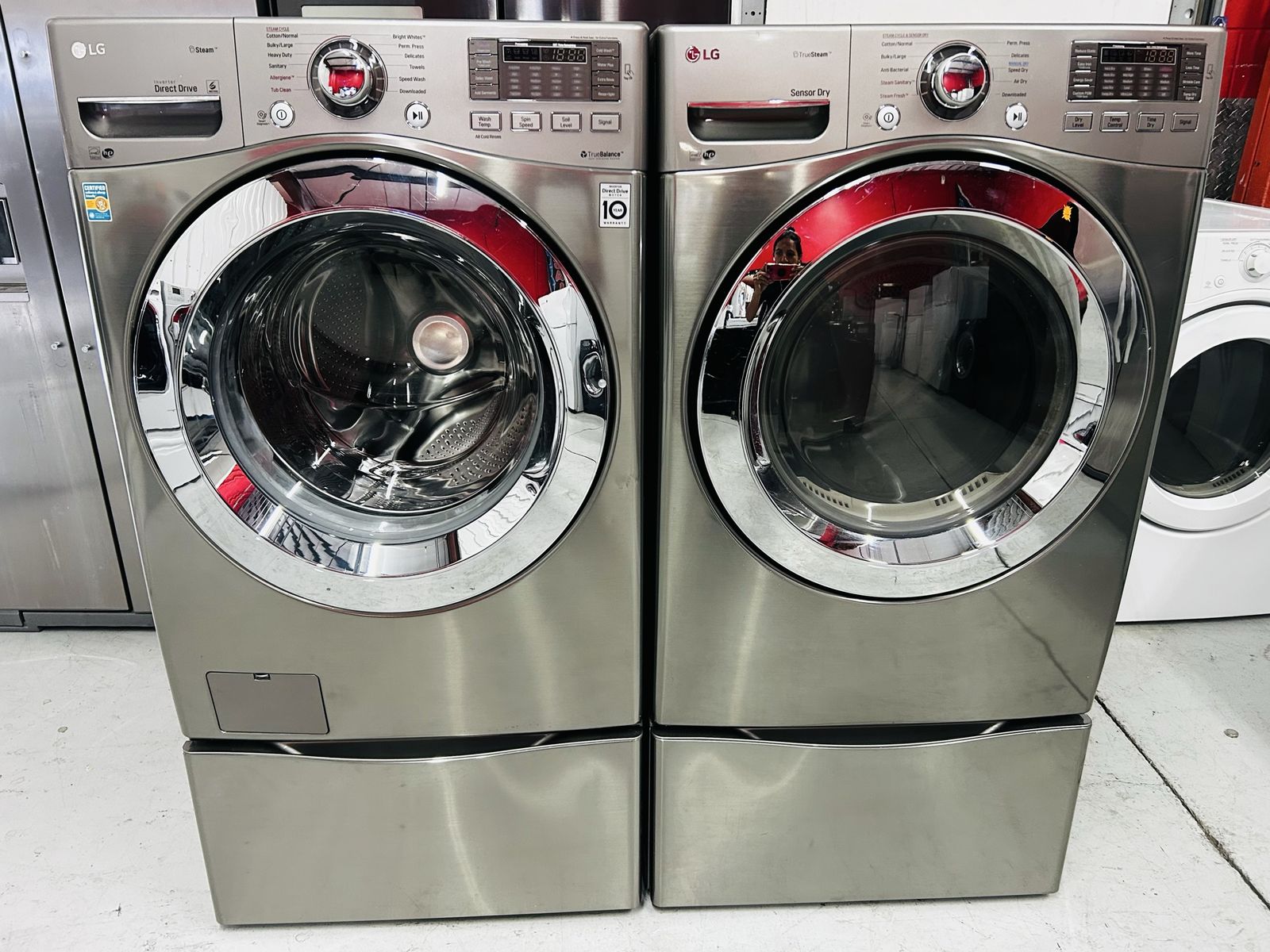 Lg Steam Electric Front Load Set With Pedestals