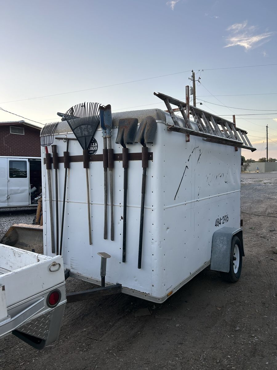 Enclosed trailer 6x10 - Wells Cargo
