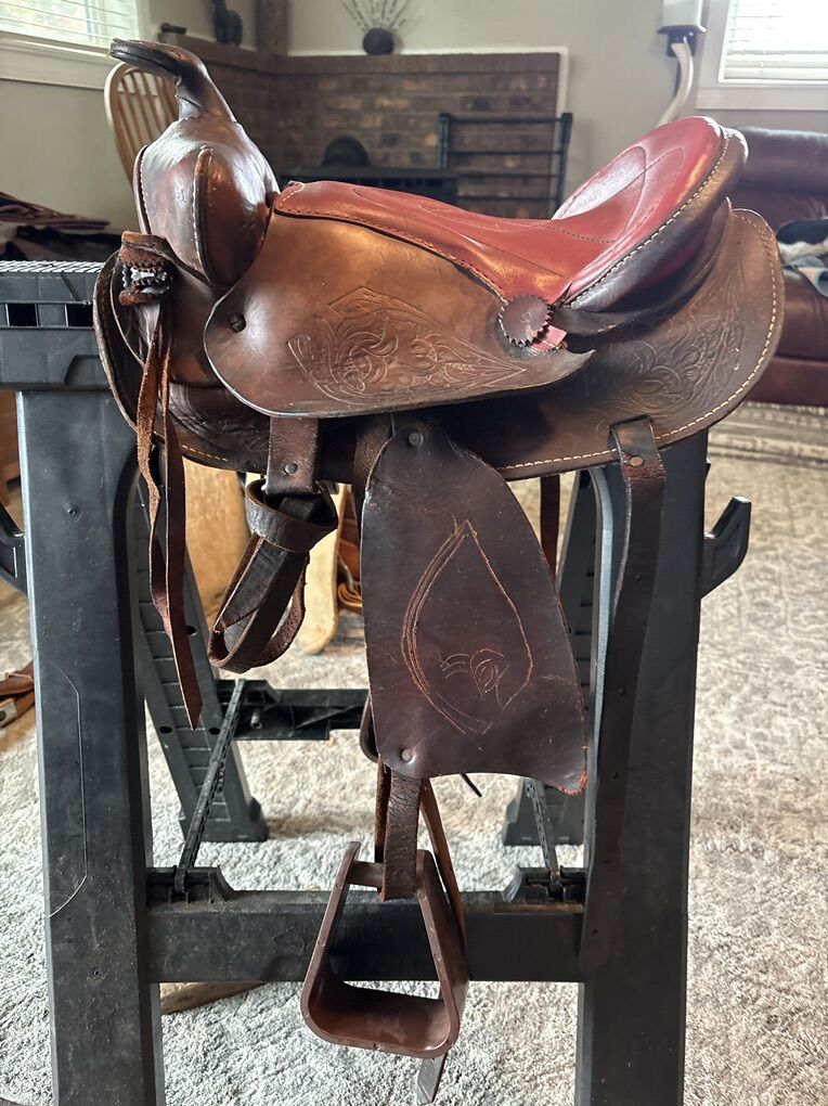 Kid Saddle