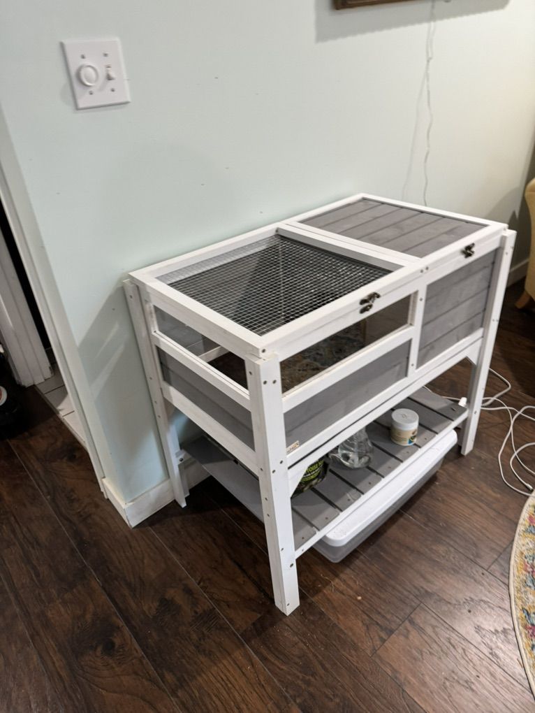 Tortoise Habitat Or Rabbit Hutch For Dwarf  bunny