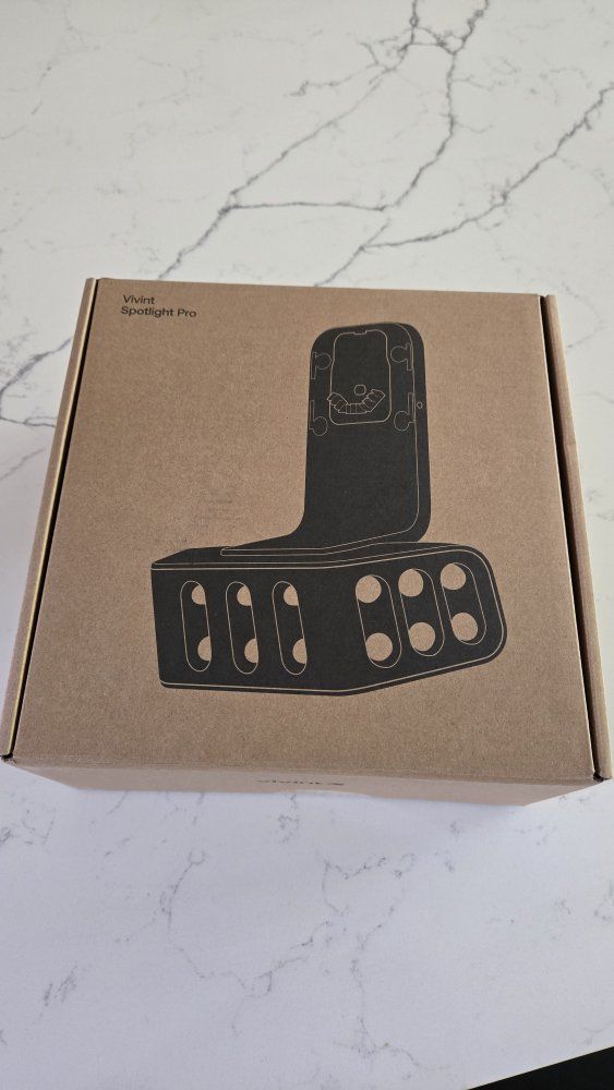 Vivint outdoor camera Pro 3 spotlight