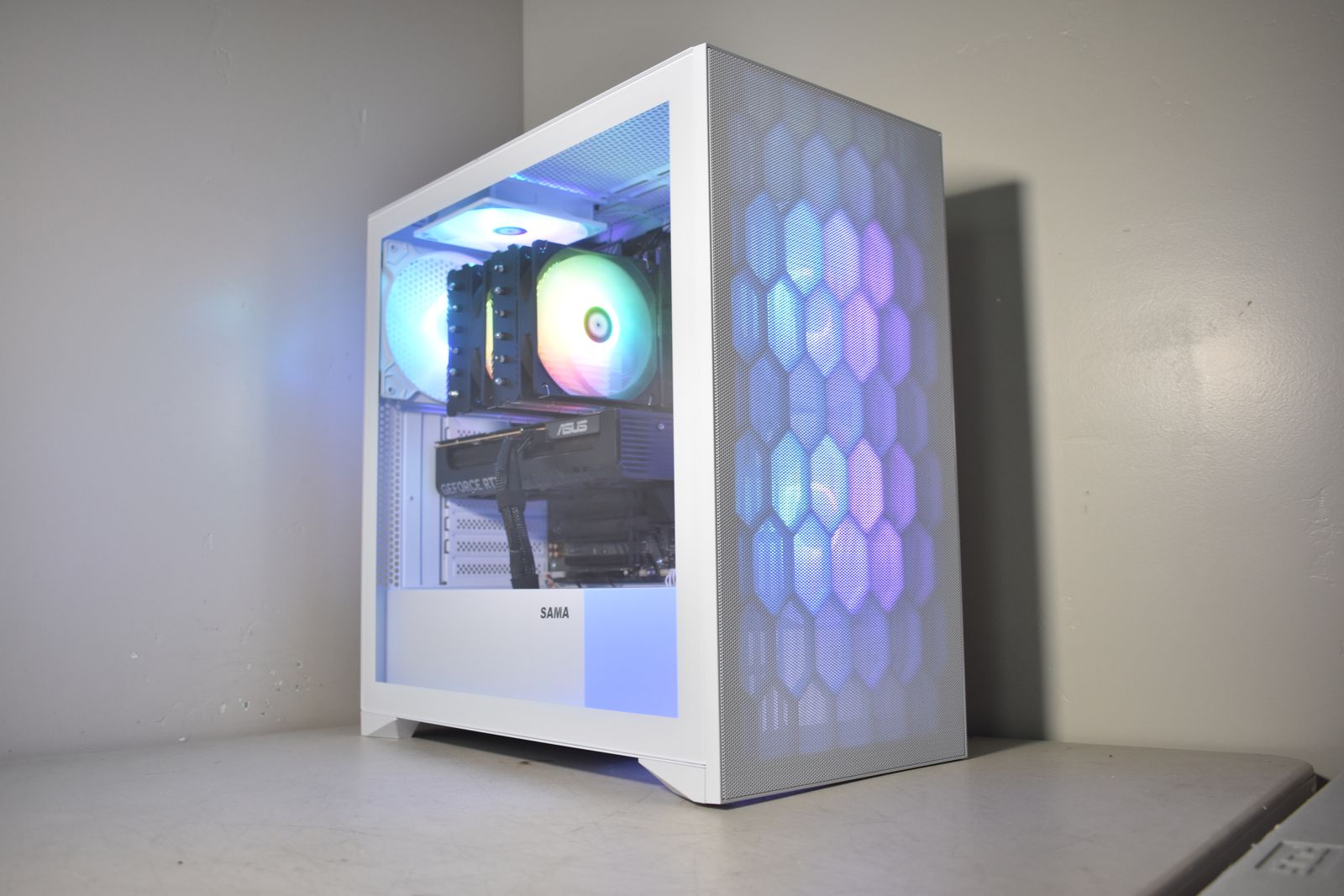 High-END Gaming - Ryzen 7 9800x3D, RTX 5060, 32gb DDR5, 1tb NVME