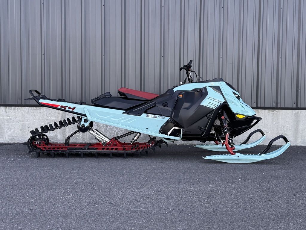 2024 Ski-Doo Freeride™ 850 E-TEC 154 SS H_Al PowderMax 3.0_ 4.5 in