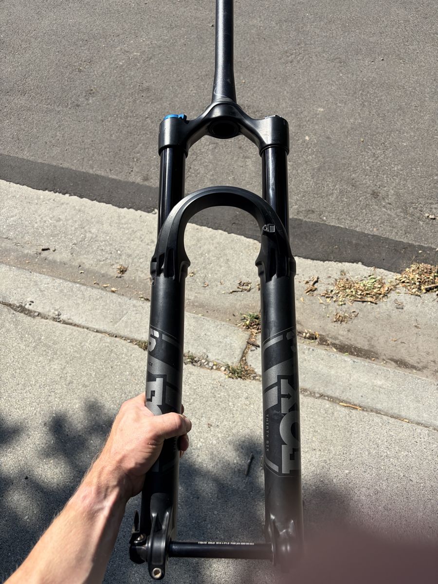 29” FOX performance 36 w/ 8.75” steer tube