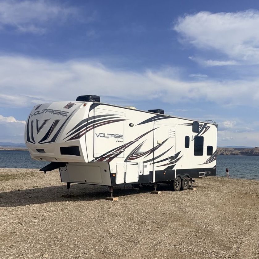 2014 Dutchmen Voltage 3605