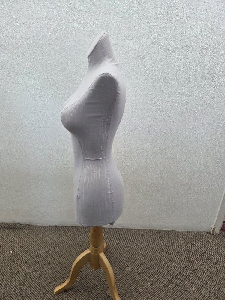 Main image 2