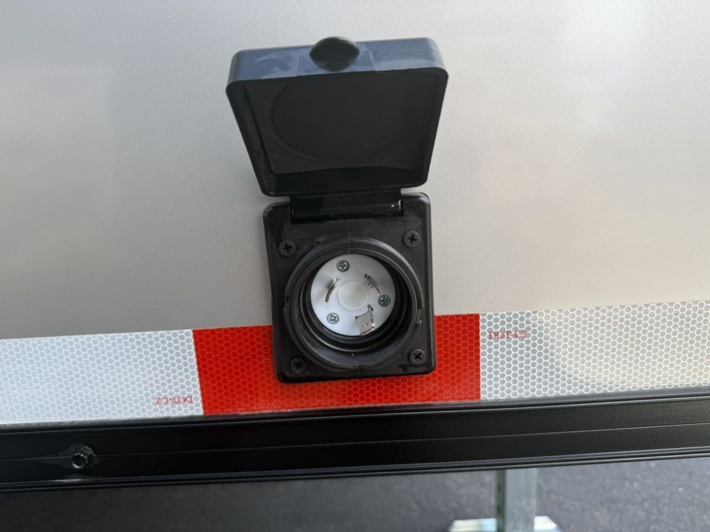 Main image 13