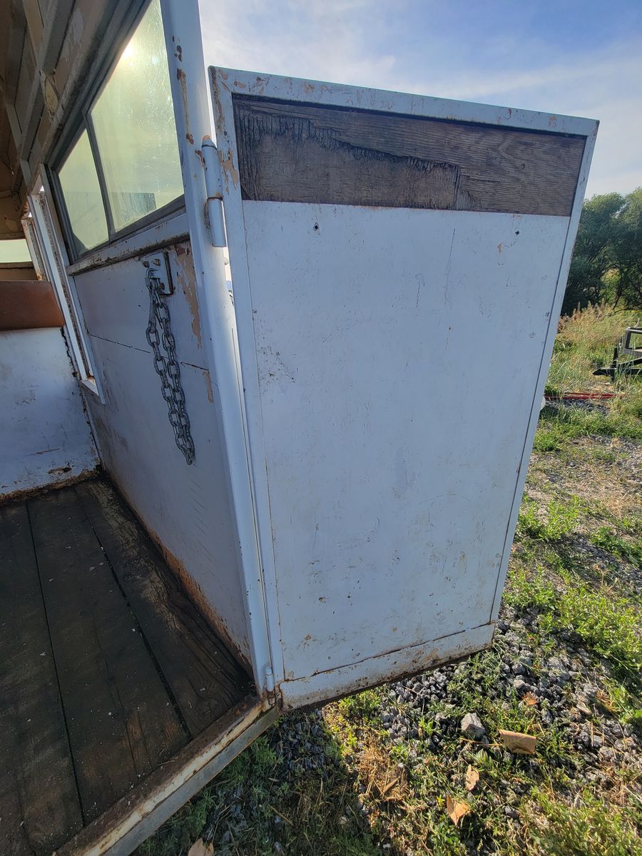 Main image 8