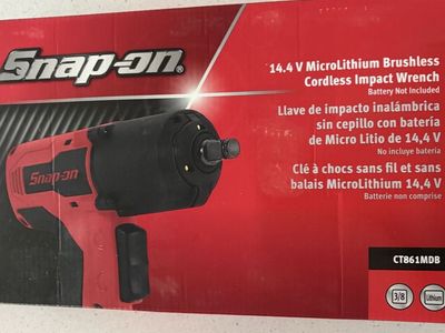Brand new Snap-on 14.4V 3/8" MicroLithium Cordless Impact Wrench Kit & Socket Set