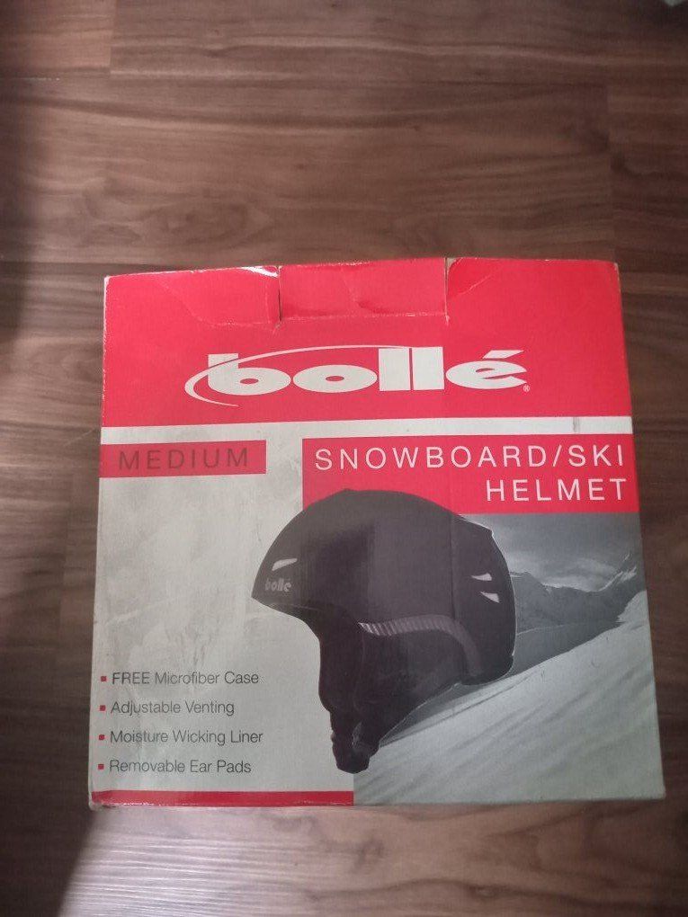 NEW Bolle Snowboard Ski Helmet  Size Medium Matte Black