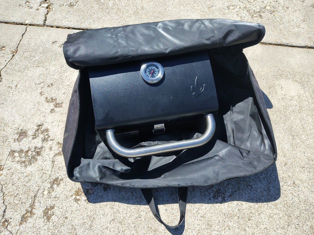 Camp Chef BBQ GRILL and bag