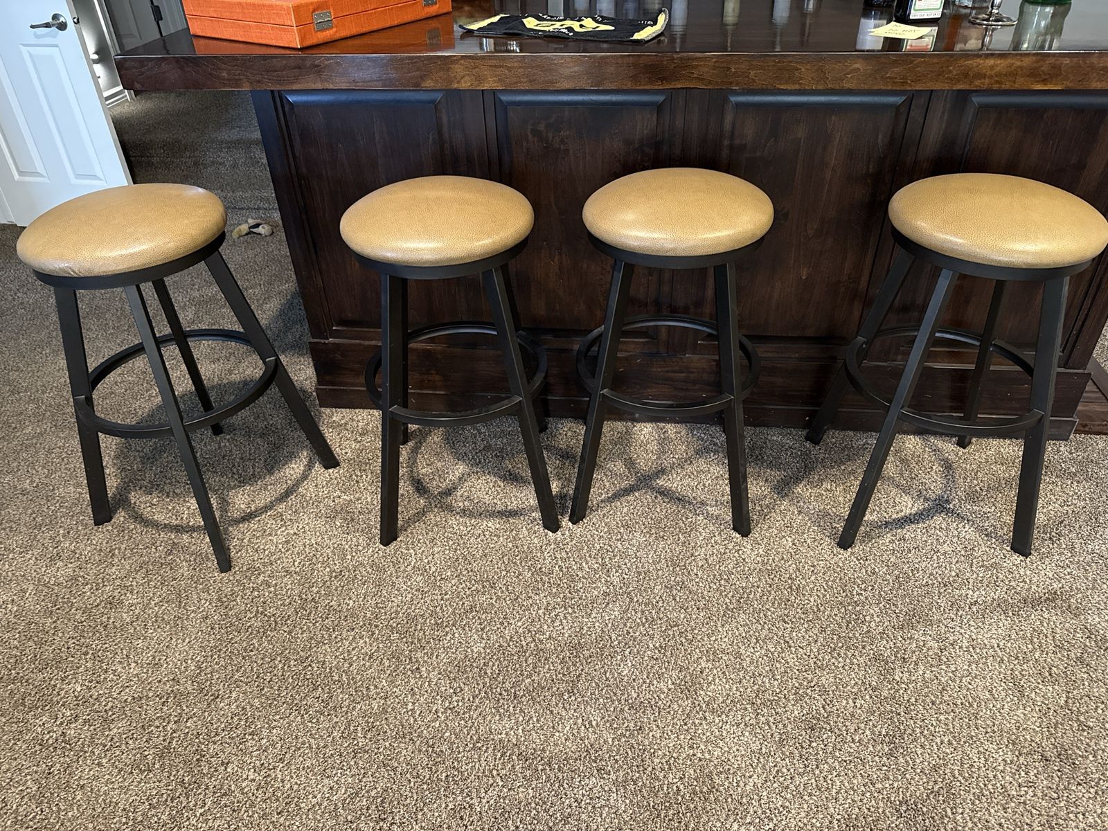 Set of 4 Leisure Living Swivel Bar Stools Metal Frame with Leather Cushions