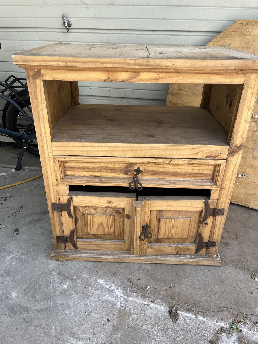 Free rustic tv stand