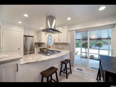 Private Room in Beautiful Sugarhouse Home | Gear Room, Yard & Great Vibe