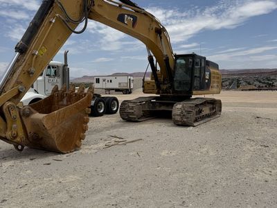 CAT 349F Excavator - Heavy Duty Construction Equipment