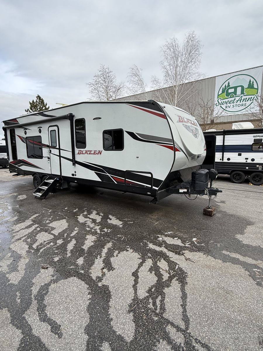 2022 Genesis Supreme Blazen 2715FS